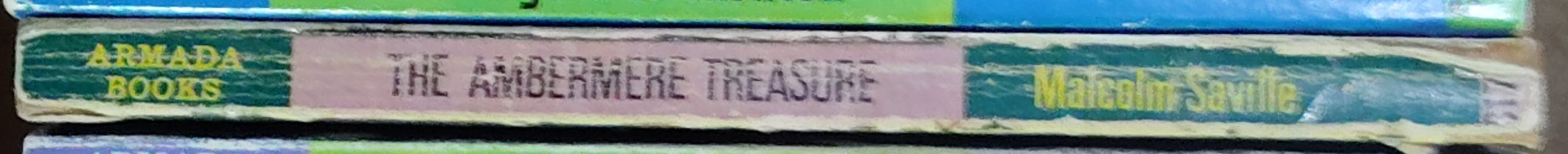 Malcolm Saville  THE AMBERMERE TREASURE spine of book image