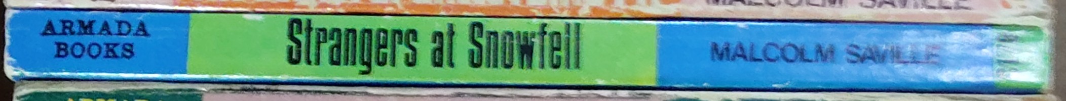 Malcolm Saville  STRANGERS AT SNOWFELL spine of book image