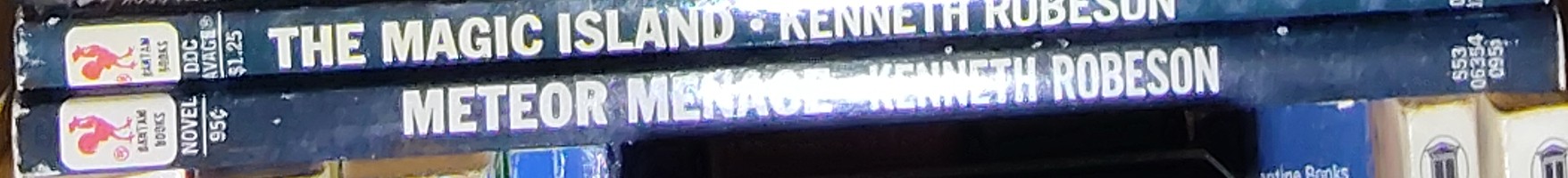 Kenneth Robeson  DOC SAVAGE: METEOR MENACE spine of book image