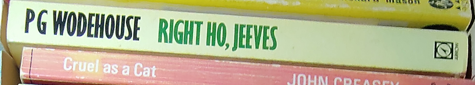 P.G. Wodehouse  RIGHT HO, JEEVES and other stories (Hugh Laurie & Stephen Fry) spine of book image