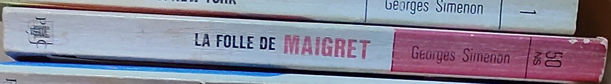 Georges Simenon  LA FOLLE DE MAIGRET spine of book image