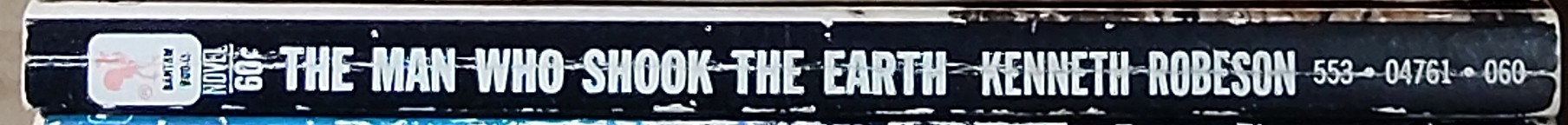 Kenneth Robeson  DOC SAVAGE: THE MAN WHO SHOOK THE EARTH spine of book image