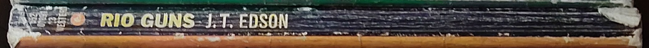 J.T. Edson  RIO GUNS spine of book image