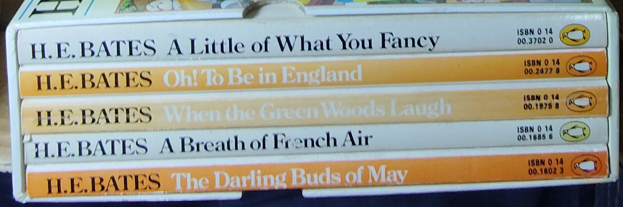 H.E. Bates  Boxed set: THE LARKINS: A BREATH OF FRENCH AIR/ WHEN THE GREEN WOODS LAUGH/ A LITTLE OF WHAT YOU FANCY/ THE DARLING BUDS OF MAY/ OH! TO BE IN ENGLAND spine of book image