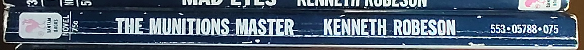 Kenneth Robeson  DOC SAVAGE: THE MUNITIONS MASTER spine of book image