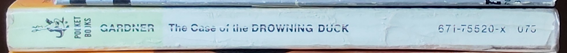 Erle Stanley Gardner  THE CASE OF THE DROWNING DUCK spine of book image