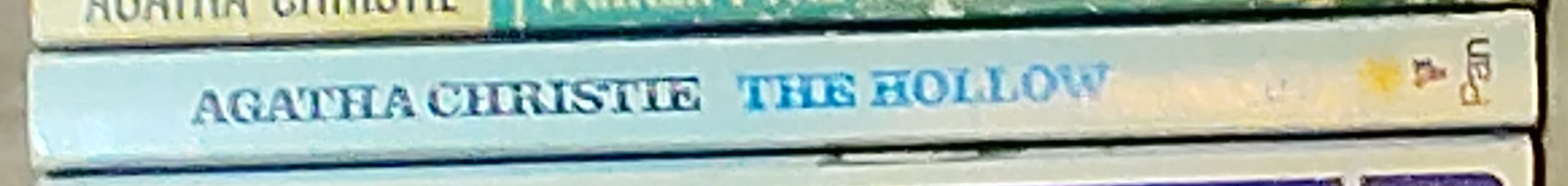 Agatha Christie  THE HOLLOW spine of book image