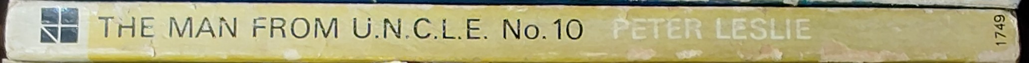 Peter Leslie  THE MAN FROM U.N.C.L.E. No.10: THE DIVING DAMES AFFAIR spine of book image