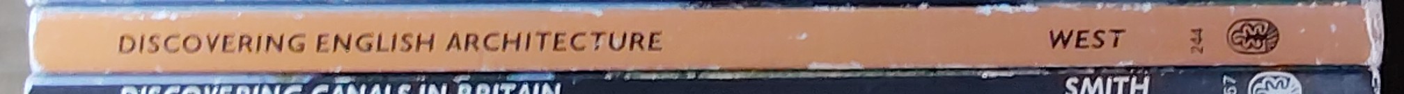 \ DISCOVERING ENGLISH ARCHITECTURE  spine of book image