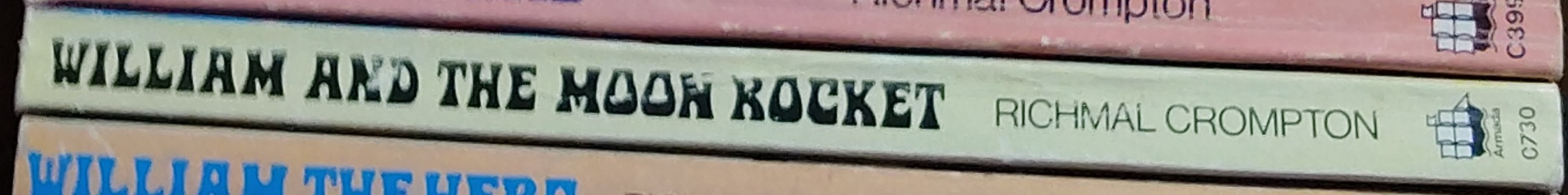 Richmal Crompton  WILLIAM AND THE MOON ROCKET spine of book image