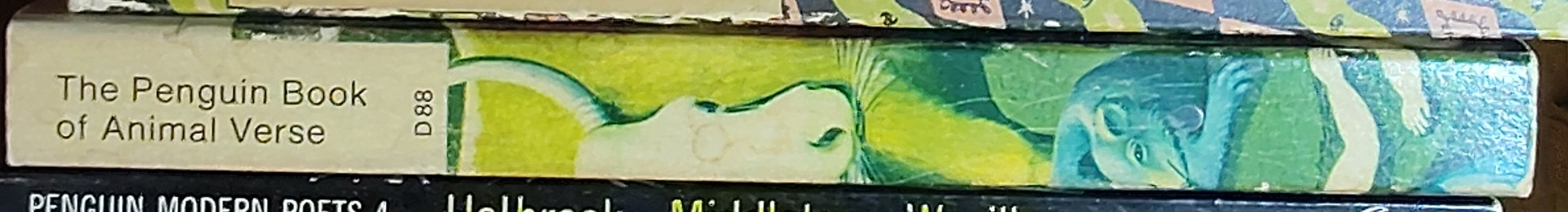 George MacBeth (introduces_and_edits) THE PENGUIN BOOK OF ANIMAL VERSE spine of book image