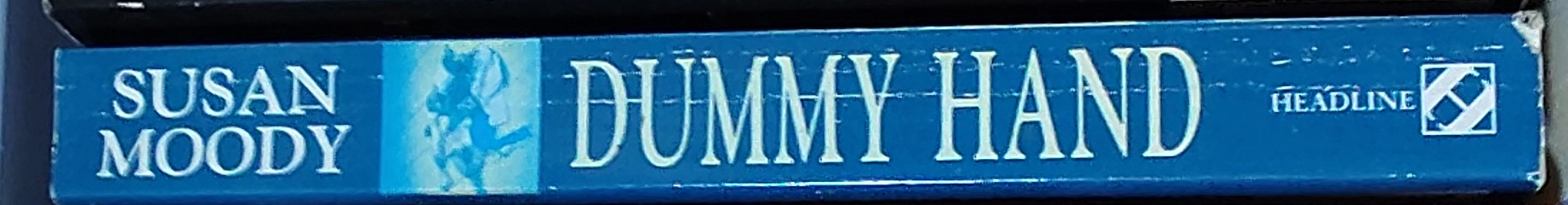 Susan Moody  DUMMY HAND spine of book image