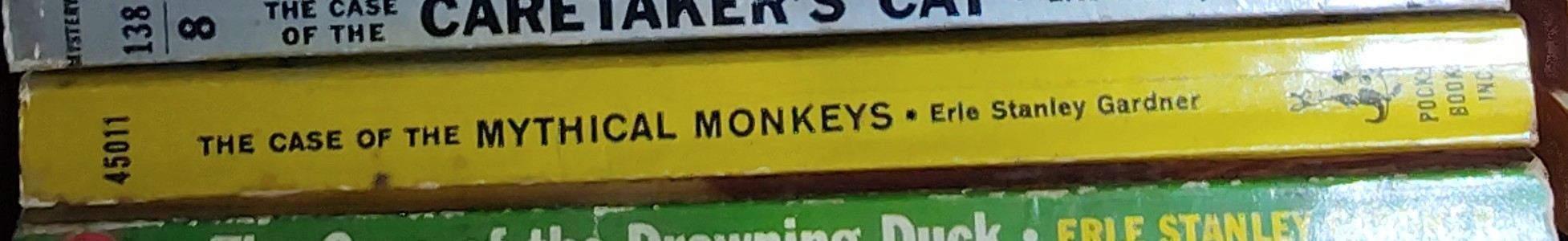 Erle Stanley Gardner  THE CASE OF THE MYTHICAL MONKEYS spine of book image