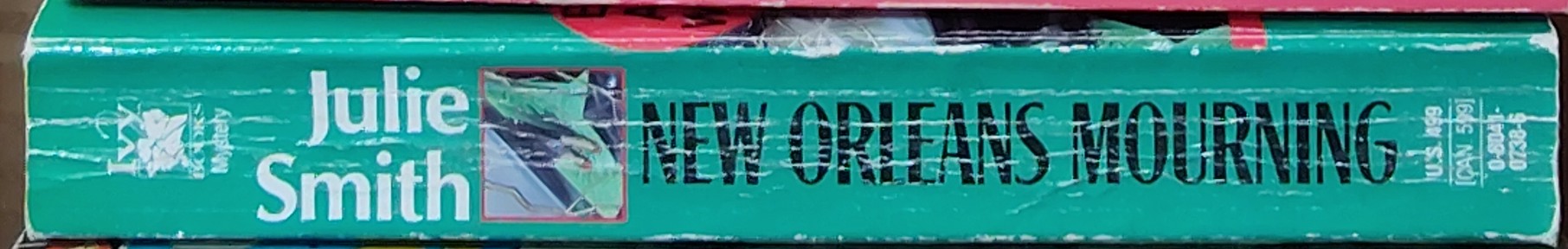 Julie Smith  NEW ORLEANS MOURNING spine of book image