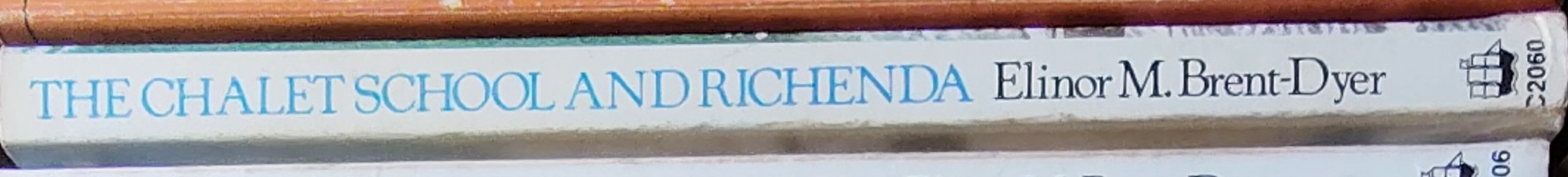 Elinor M. Brent-Dyer  THE CHALET SCHOOL AND RICHENDA spine of book image