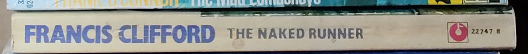 Francis Clifford  THE NAKED RUNNER spine of book image
