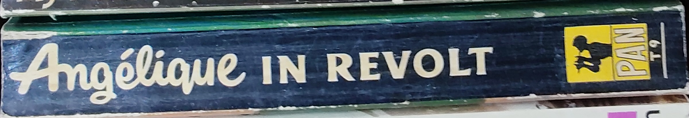 Sergeanne Golon  ANGELIQUE IN REVOLT spine of book image