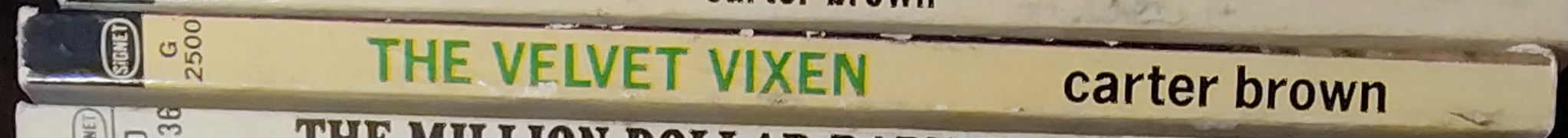 Carter Brown  THE VELVET VIXEN spine of book image