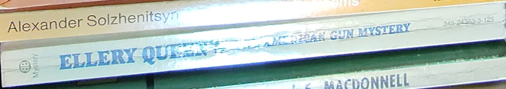 Ellery Queen  THE AMERICAN GUN MYSTERY spine of book image