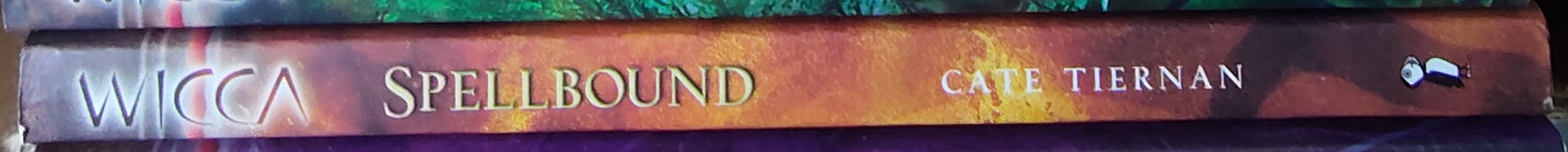 Cate Tiernan  WICCA: SPELLBOUND spine of book image