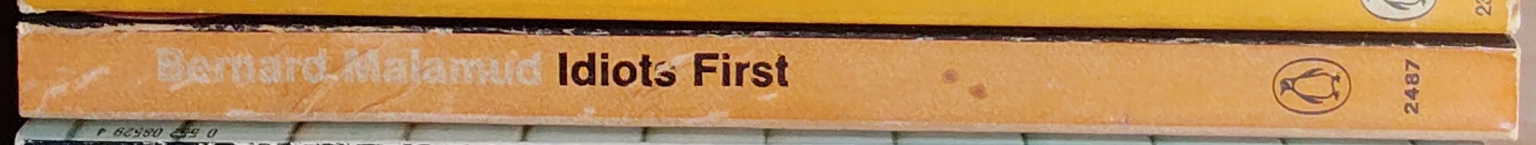Bernard Malamud  IDIOTS FIRST spine of book image