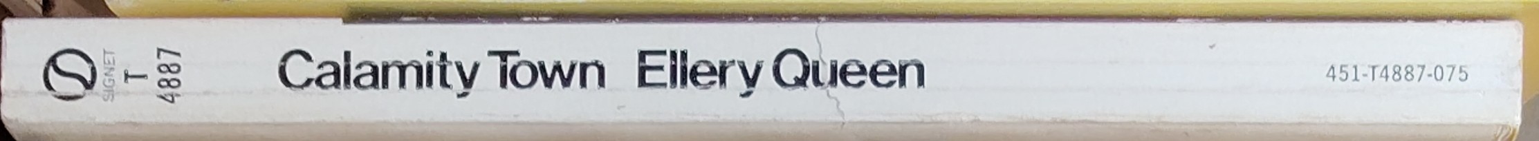 Ellery Queen  CALAMITY TOWN spine of book image