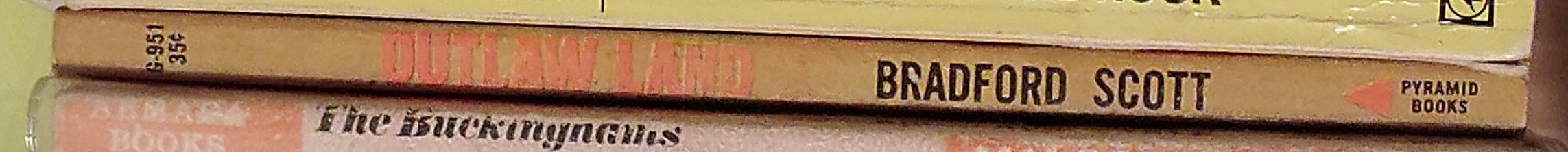 Bradford Scott  OUTLAW LAND spine of book image