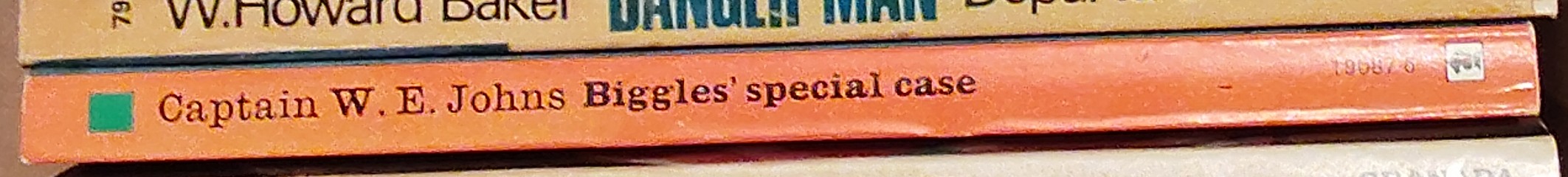 Captain W.E. Johns  BIGGLES' SPECIAL CASE spine of book image