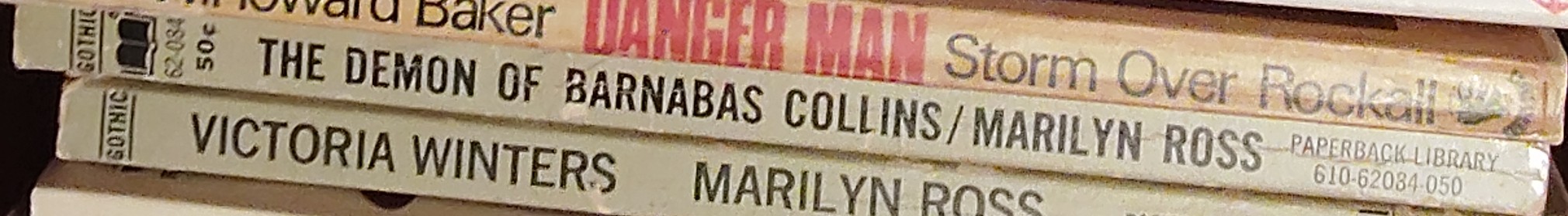 Marilyn Ross  THE DEMON OF BARNABAS COLLINS spine of book image