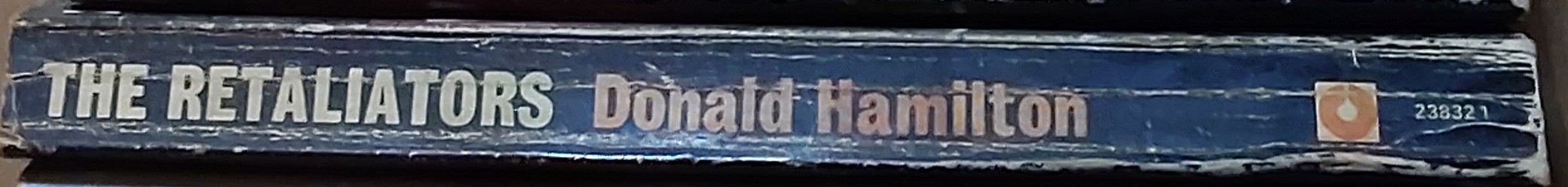 Donald Hamilton  THE RETALIATORS spine of book image