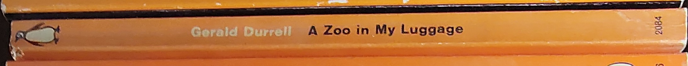 Gerald Durrell  A ZOO IN MY LUGGAGE spine of book image
