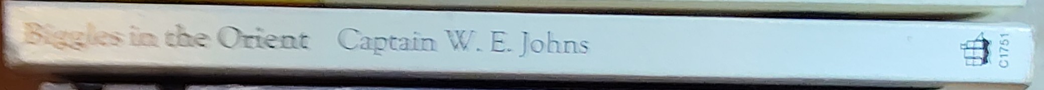 Captain W.E. Johns  BIGGLES IN THE ORIENT spine of book image