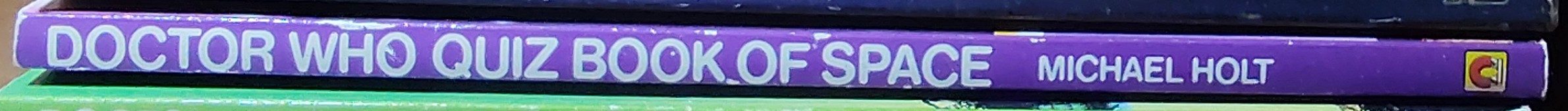 Michael Holt  DOCTOR WHO QUIZ BOOK OF SPACE spine of book image