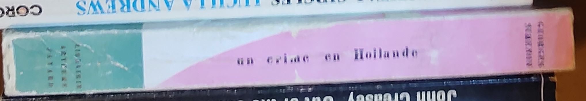 Georges Simenon  UN CRIME EN HOLLANDE spine of book image