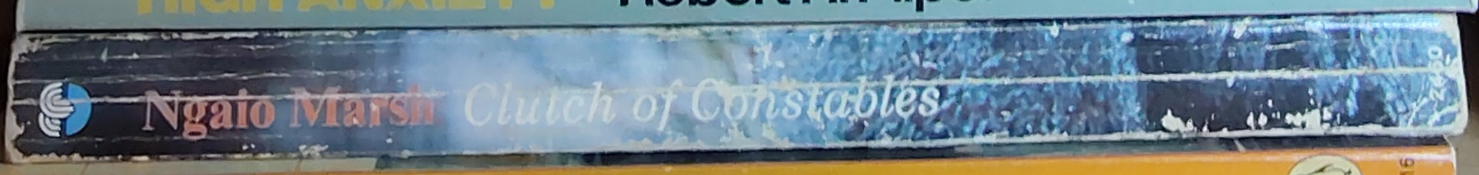 Ngaio Marsh  CLUTCH OF CONSTABLES spine of book image