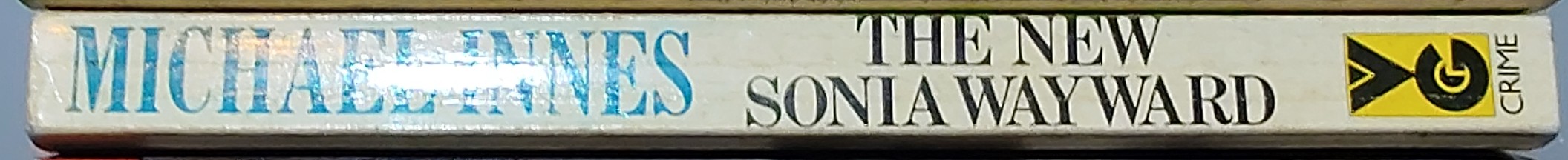 Michael Innes  THE NEW SONIA WAYWARD spine of book image