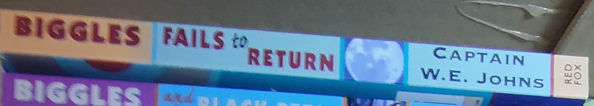 Captain W.E. Johns  BIGGLES FAILS TO RETURN spine of book image