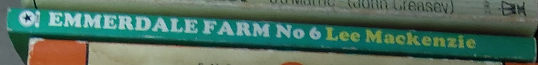 Lee Mackenzie  EMMERDALE FARM 6: A SENSE OF RESPONSIBILITY spine of book image