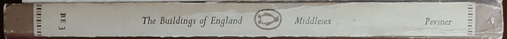 Nikolaus Pevsner  MIDDLESEX (Buildings of England) spine of book image
