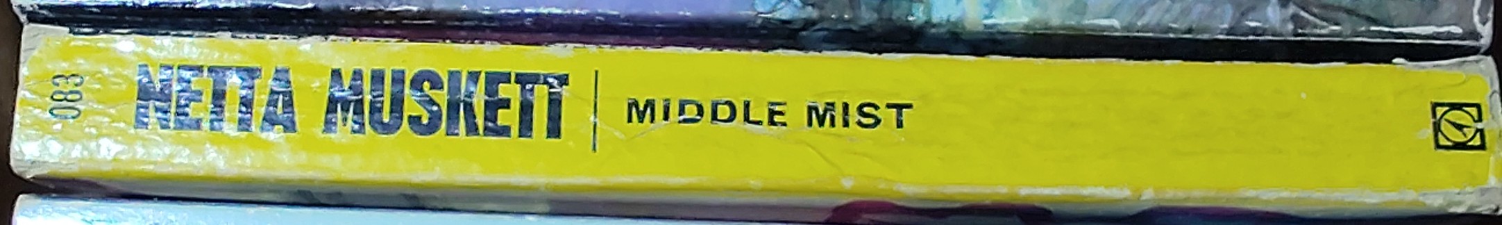 Netta Muskett  MIDDLE MIST spine of book image
