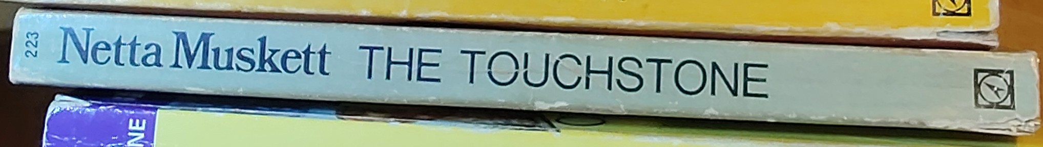Netta Muskett  THE TOUCHSTONE spine of book image