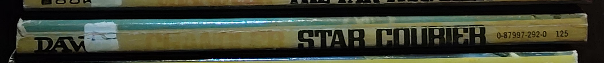 A.Bertram Chandler  STAR COURIER spine of book image