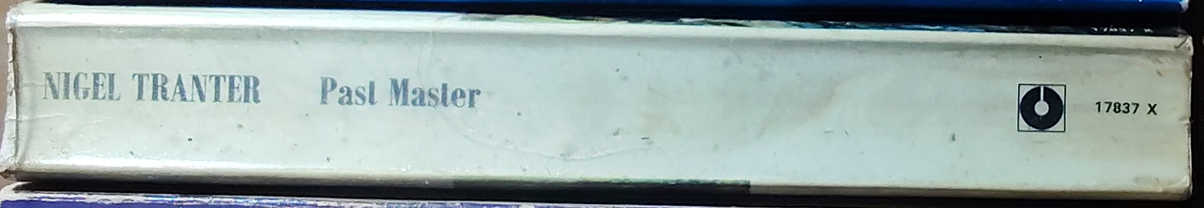 Nigel Tranter  PAST MASTER spine of book image