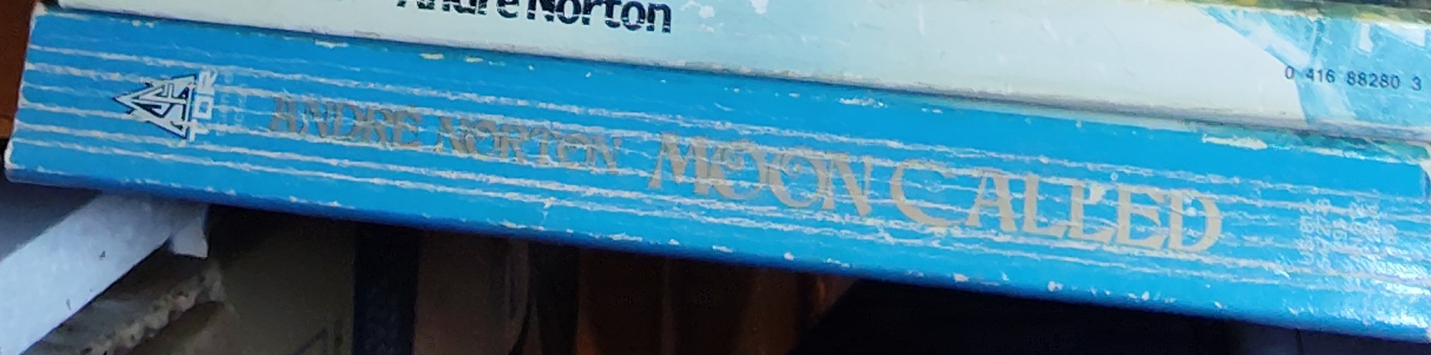 Andre Norton  MOON CALLED spine of book image