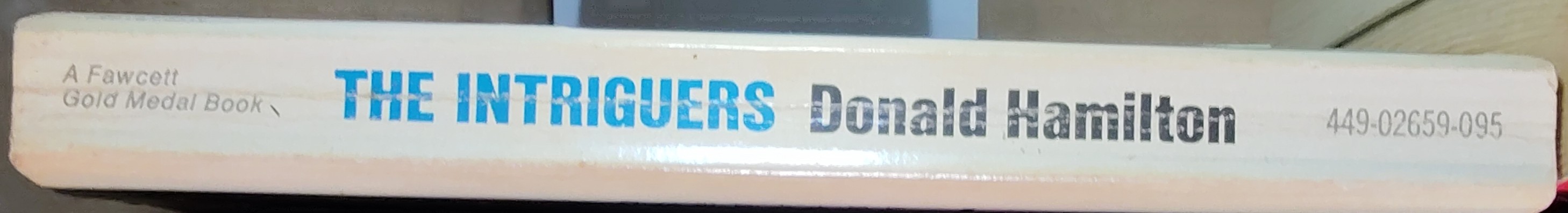 Donald Hamilton  THE INTRIGUERS spine of book image