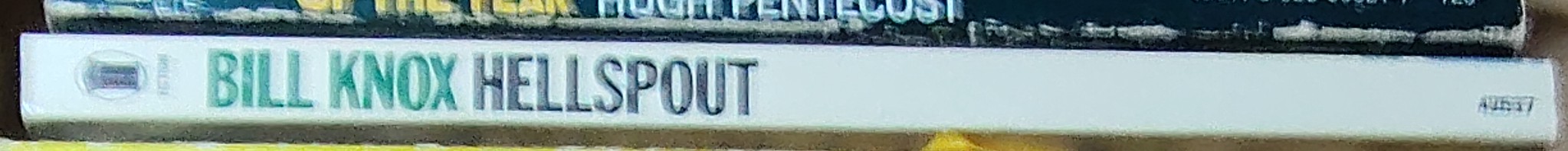 Bill Knox  HELLSPOUT spine of book image