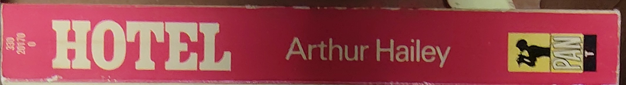 Arthur Hailey  HOTEL spine of book image