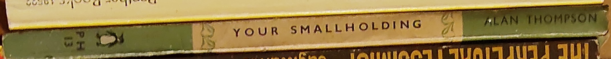 Alan Thompson (edits) YOUR SMALLHOLDING spine of book image