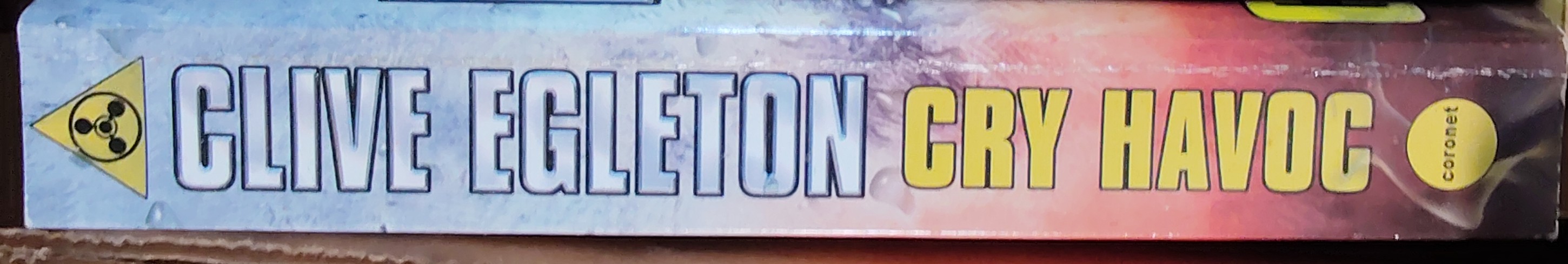 Clive Egleton  CRY HAVOC spine of book image