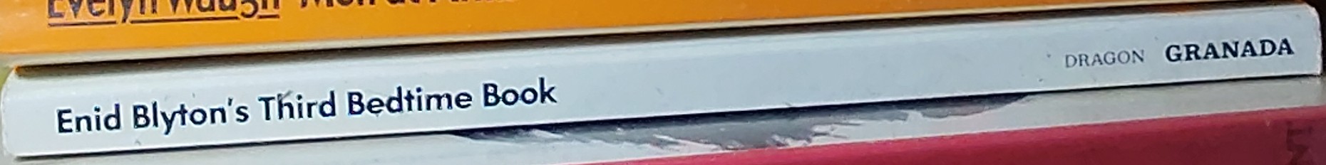 Enid Blyton  ENID BLYTON'S THIRD BEDTIME BOOK spine of book image